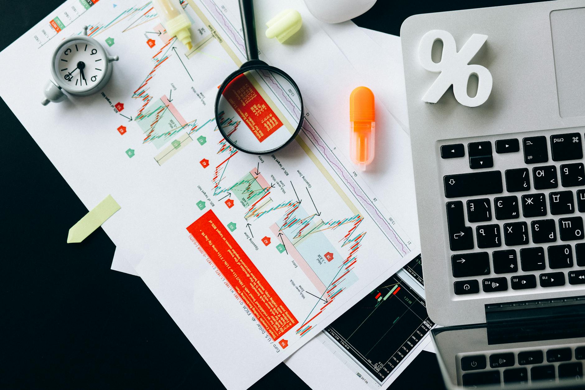 專案管理與個人效率系統示意圖,包含筆記、行事曆、任務管理工具 Zenkit 的整合概念